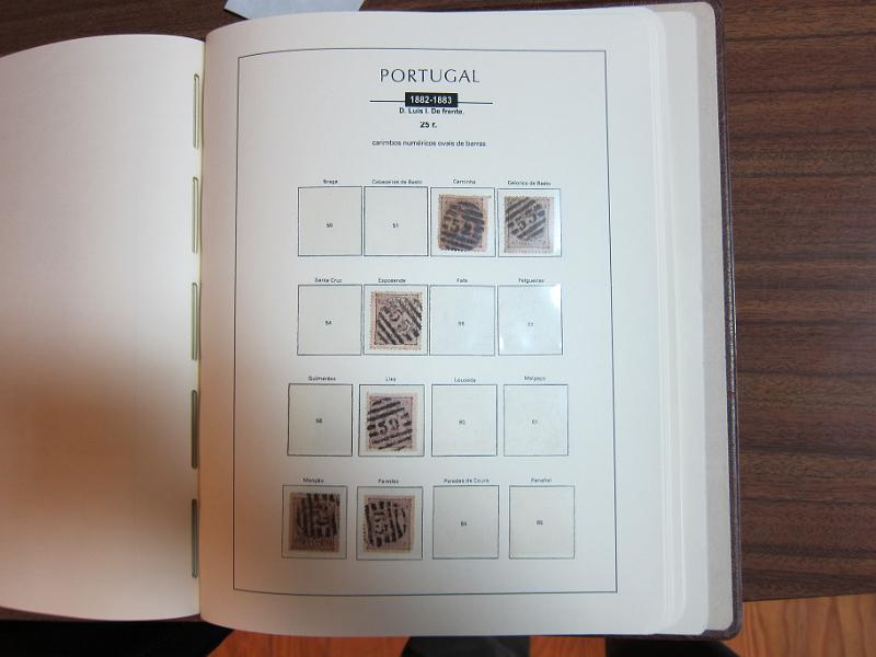 0015 (166).jpg -     Lote:    15      Marcofilia      Lotes Especiais       Descrição:      Portugal.   Colecção especializada de marcas numéricas das 1.ª e 2.ª reformas em selos de 25 reis, desde D. Maria II até D. Luís I, de frente. Lote a ver.        Lote       Valor Base:     &euro; 1.500,00     Valor Venda:     &euro; 3.000,00     
